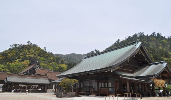 Izumo Taisha Shrine, Izumo Oyashiro