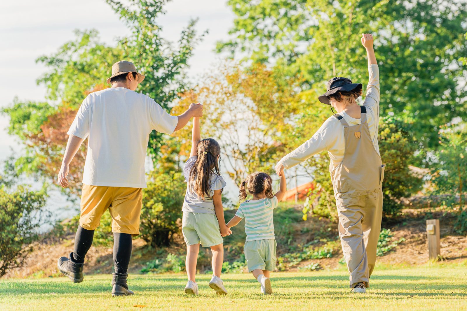 Support family's summer family trips