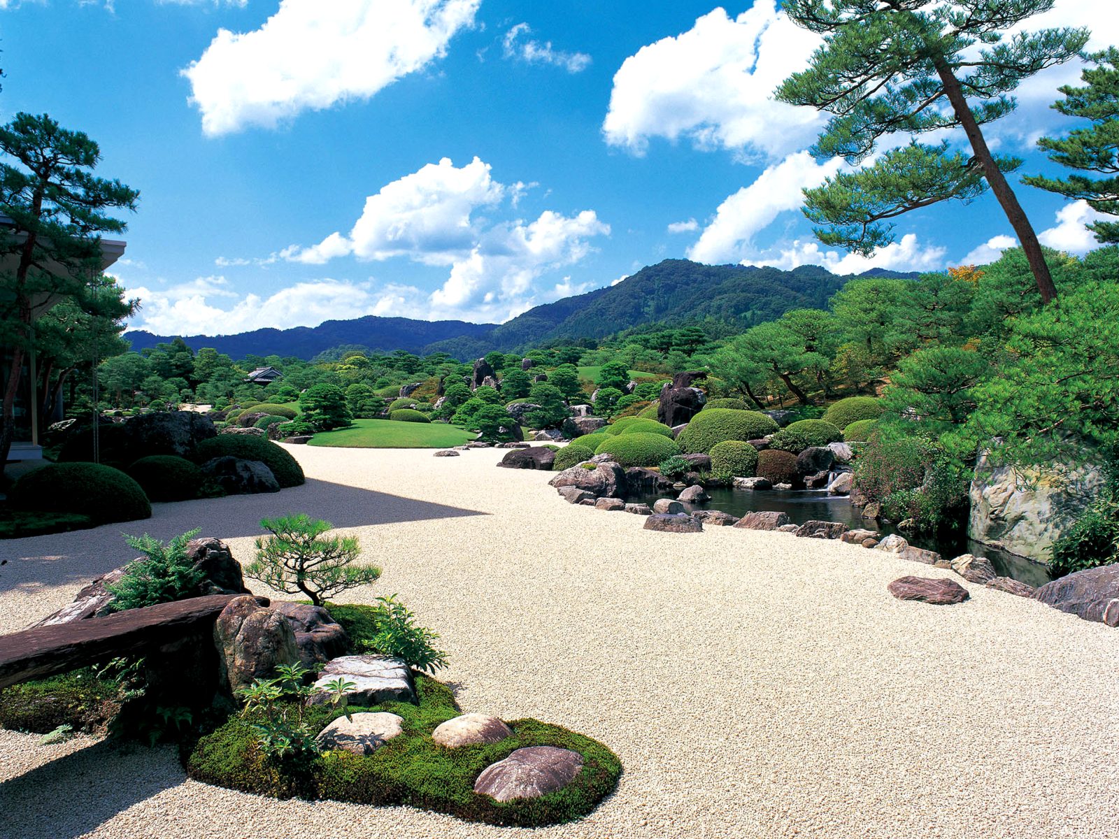 足立美術館 | 鳥取大山美居溫泉度假酒店